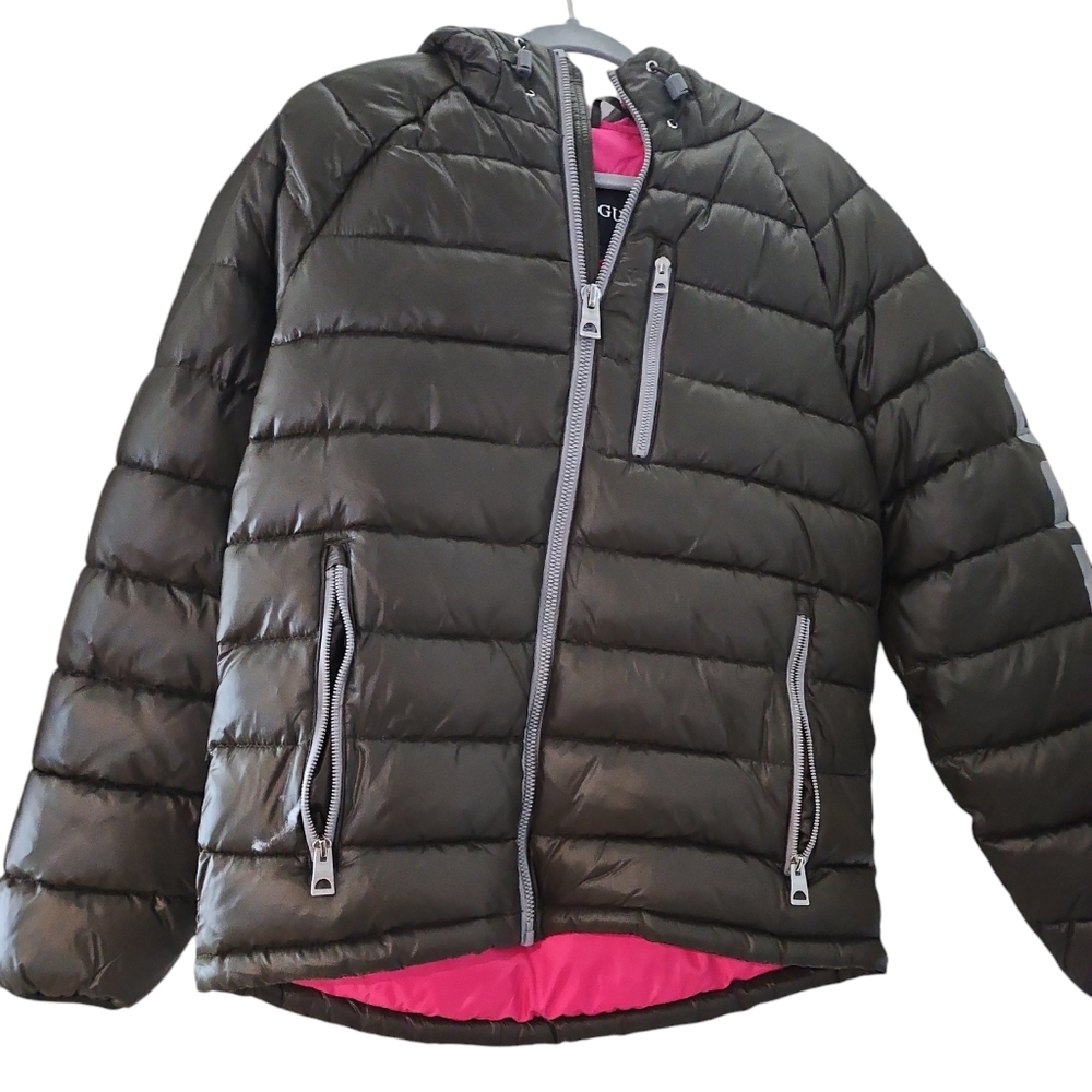Guess puffer jacket,size S